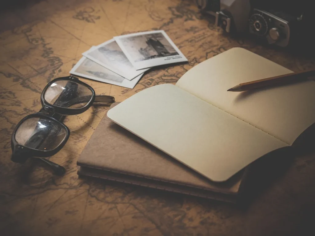 미용실보험 상담 전 확인할 보험 정보을 차분히 검토하는 한국 상담 환경